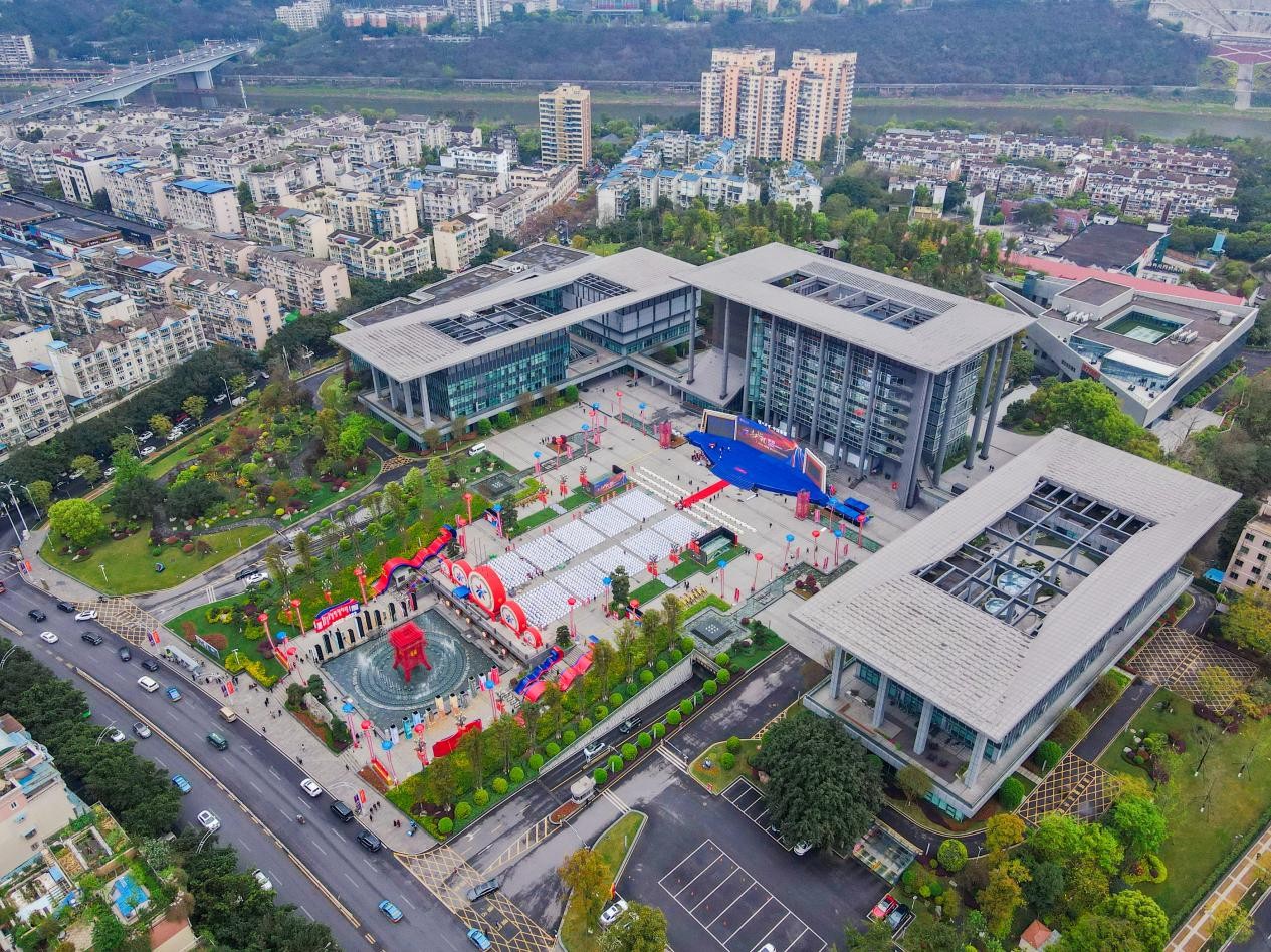 　　泸州老窖营销大楼