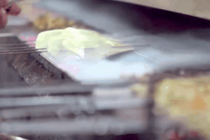 羊肉主打现杀现串。