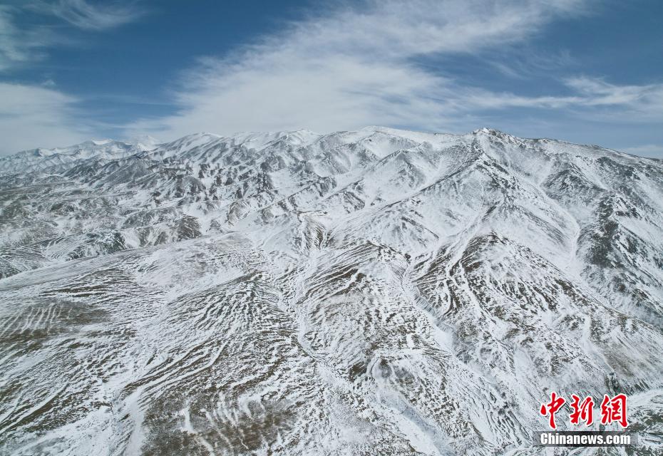 航拍雪后昆仑山雄伟壮丽|青海省_新浪财经_新浪网