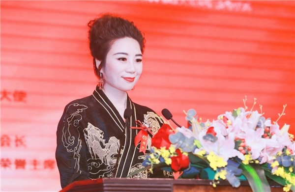 　　融洪集团董事会主席赵子豪在启动仪式上作了精彩的致辞