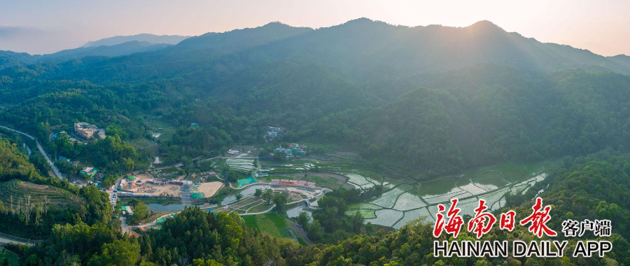 3月22日,五指山市水满乡毛纳村全景.海南日报记者 李天平 摄