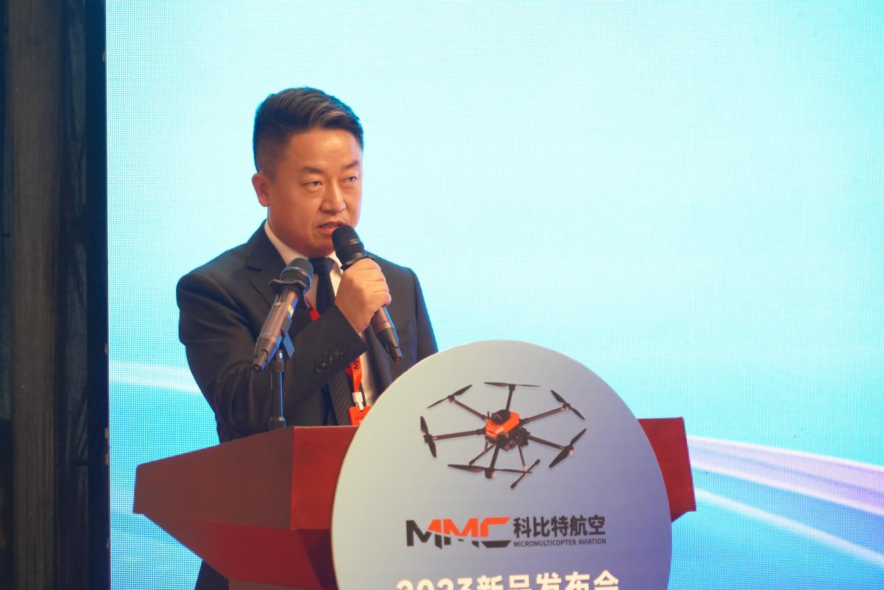 　　兰州科比特无人机科技有限公司总经理袁涛鹏