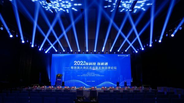 　　(来源：新视线)