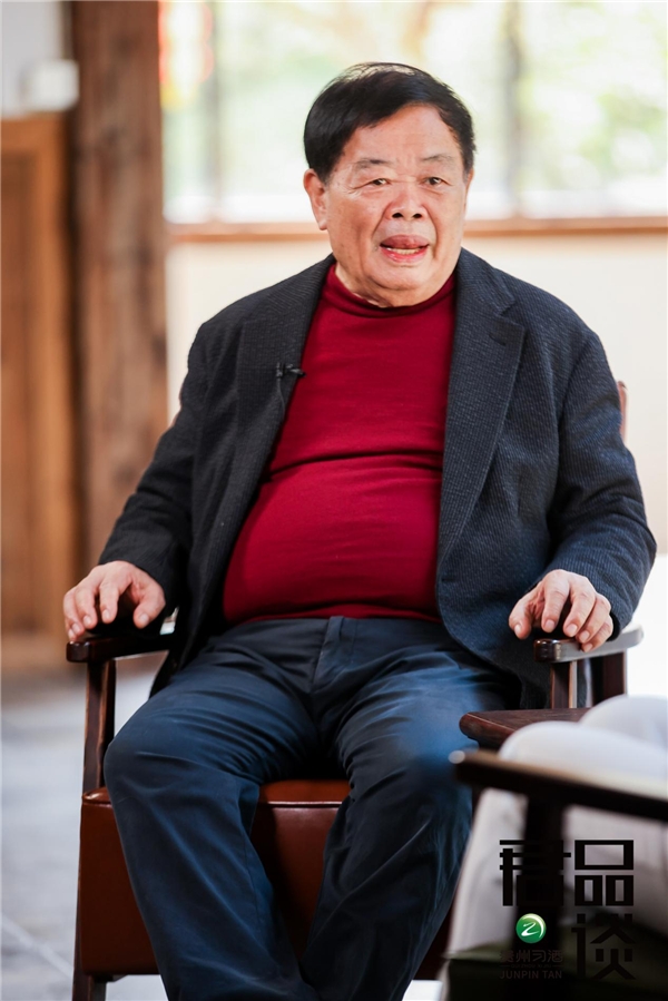 　　曹德旺回忆创业故事