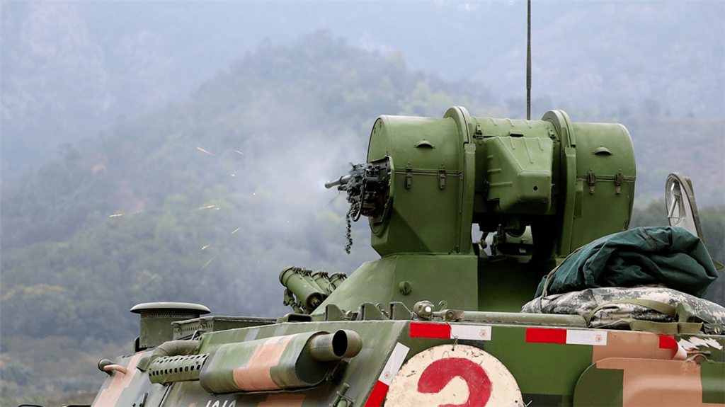 图片说明:92式轮式战车的炮塔 人民前线 图