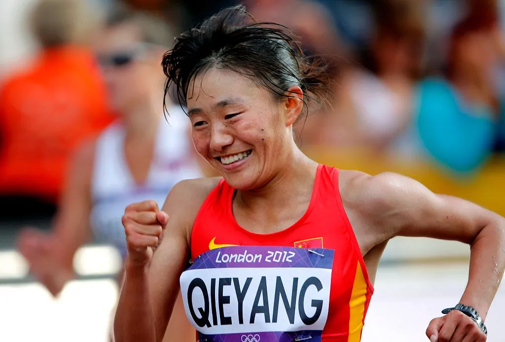 中国选手切阳什姐参加2012年伦敦奥运会女子20公里竞走决赛