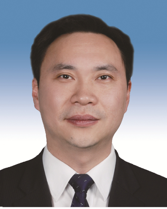 曾任沈阳市和平区副区长;沈阳市和平区委常委,政法委书记;沈阳盛京金