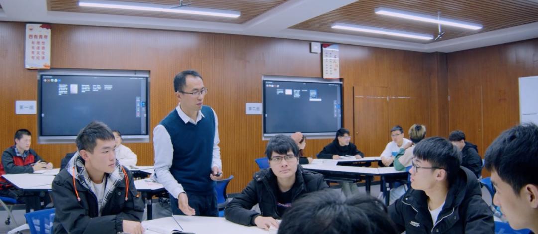 　　在湖南农业大学，教师开展智慧型研讨课的试验