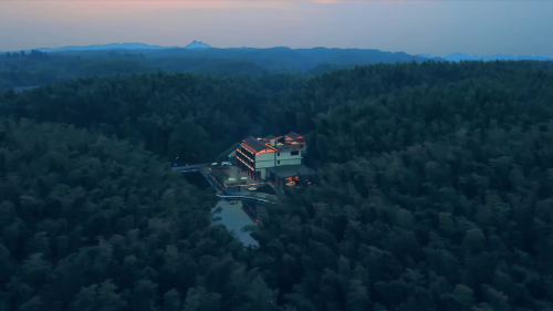 　　云居酒店系列品牌