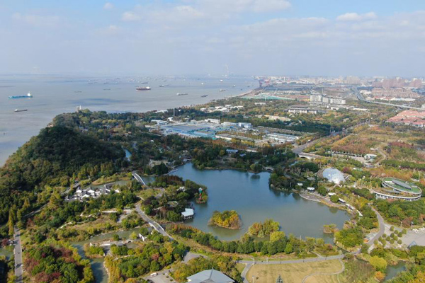 这是南通五山及沿江地区景色(2020年11月13日摄,无人机照片).