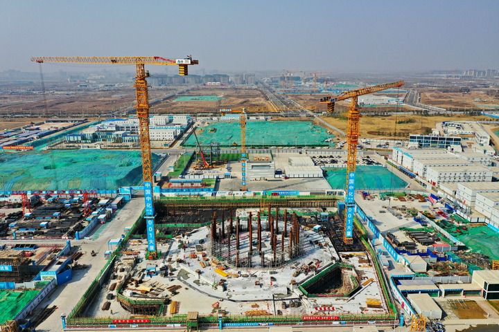 这是位于雄安新区启动区的中国中化雄安总部001大厦项目建设现场（3月30日摄，无人机照片）。