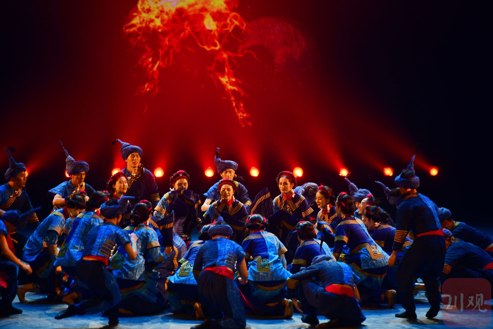 四川省第九届少数民族艺术节开幕彝族歌舞剧火塘首演