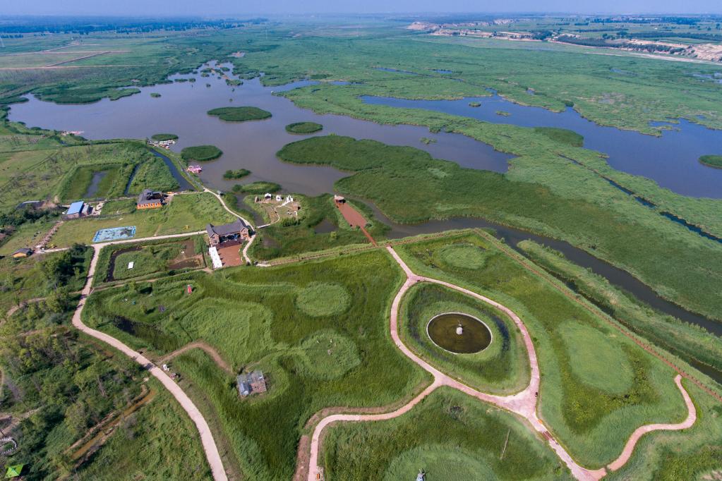 大同桑干河国家湿地公园一角(无人机照片).新华社记者杨晨光 摄