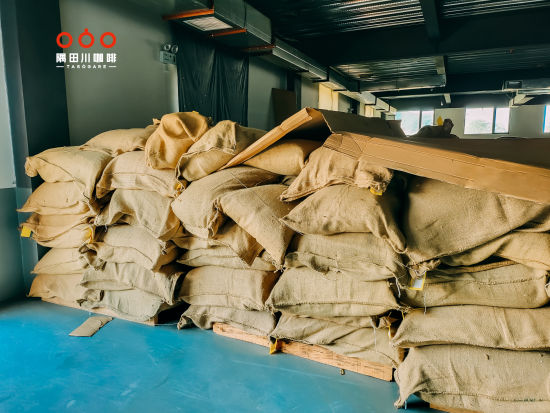 　　隅田川咖啡宁洱工厂生豆仓库