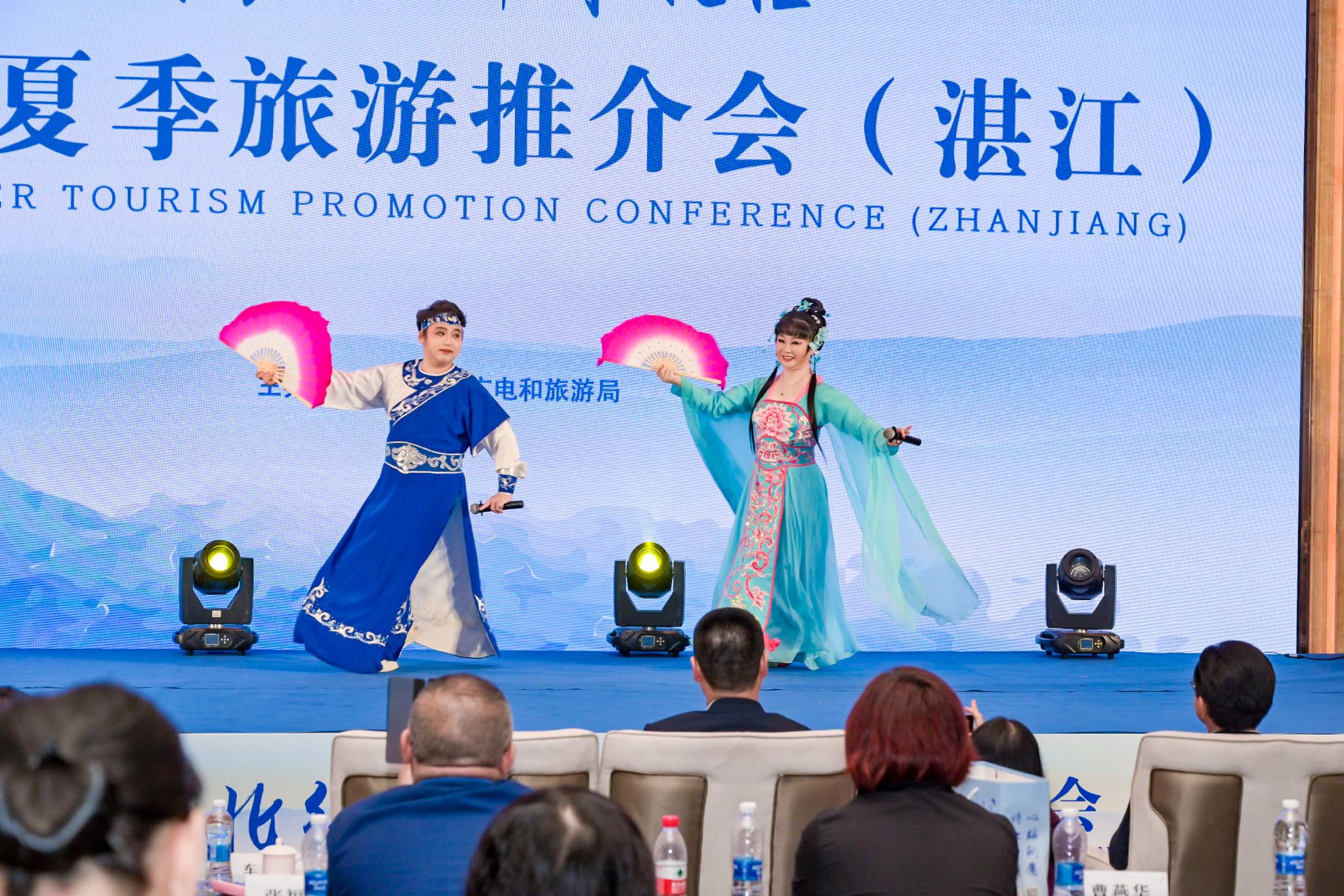 望奎县委书记王顶介绍,望奎县以龙粤合作为契机,有效盘活两省冬季闲置