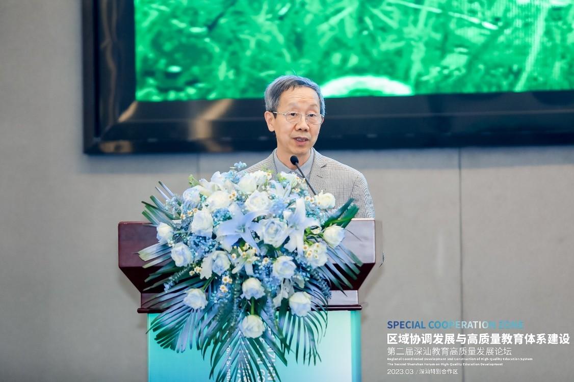 　　重庆市政协原委员、重庆市教委原副主任 牟延林