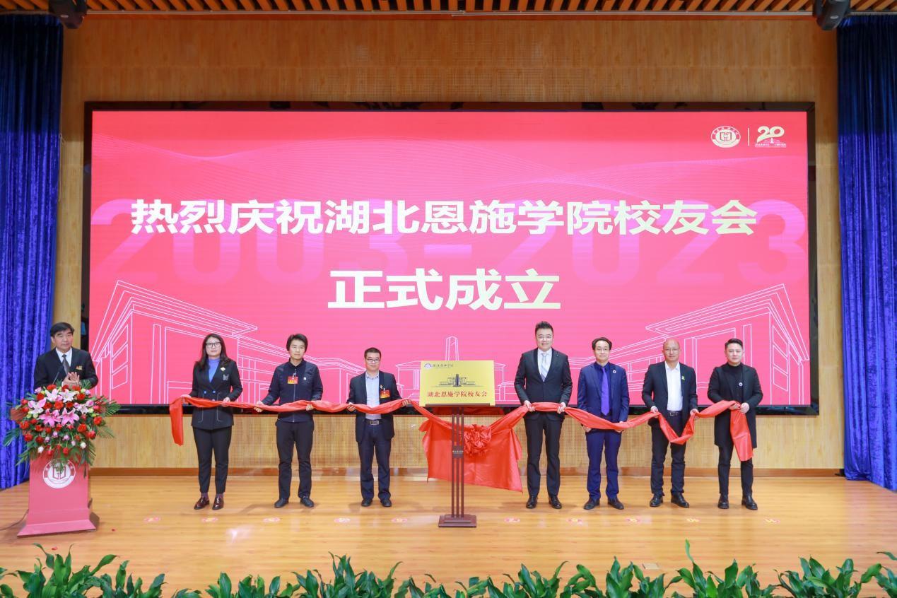 　　(来源：新视线)