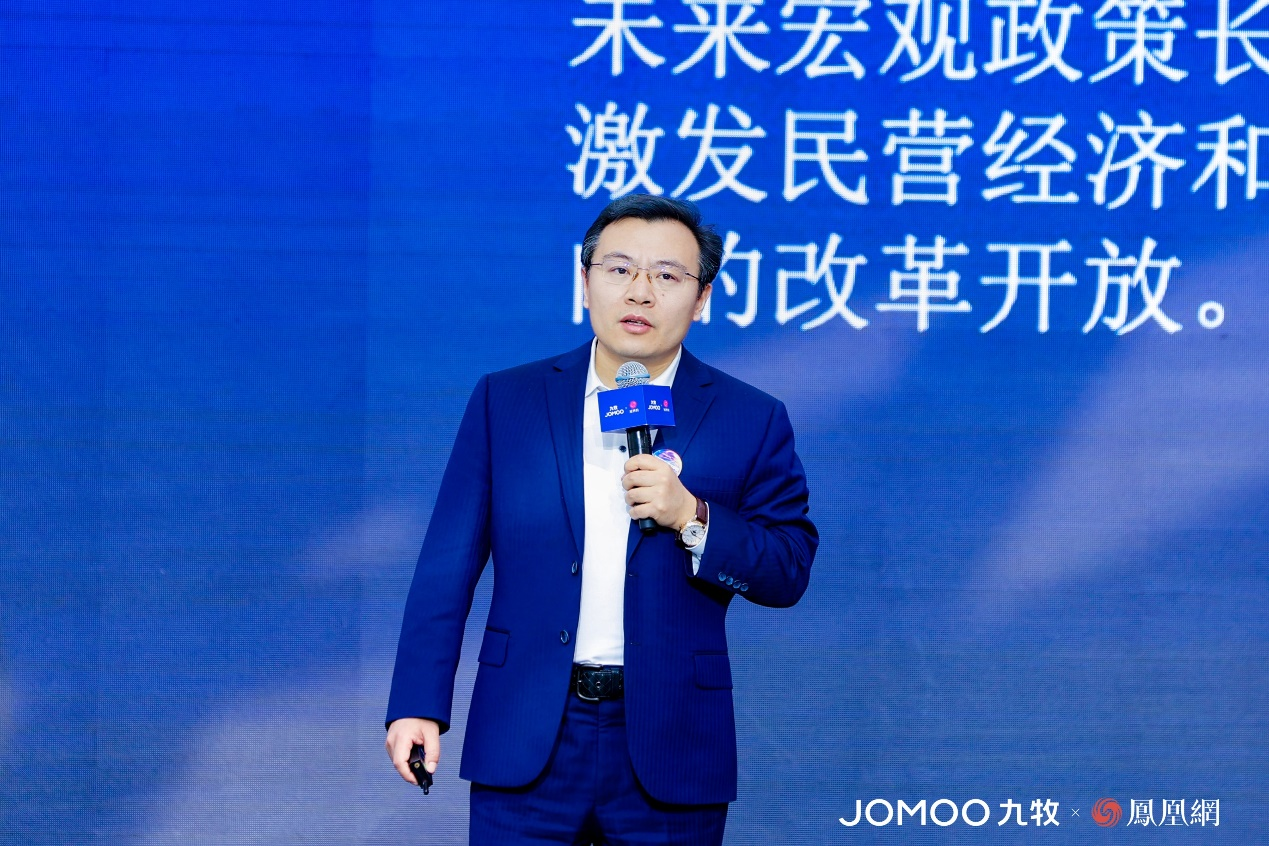 　　著名经济学家任泽平