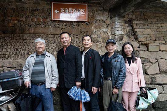 　　(来源：新视线)