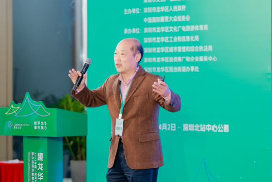 　　(图:中华全国体育基金会副理事长、秘书长彭维勇)