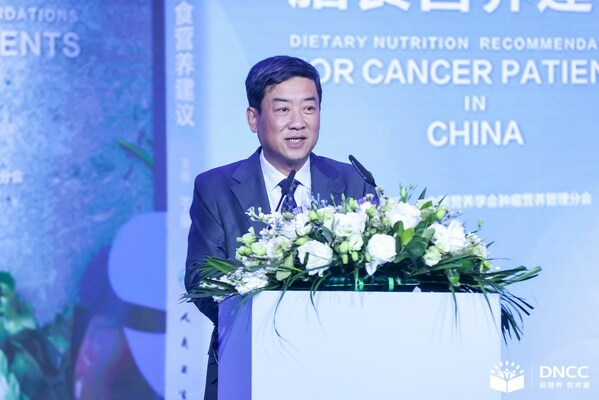 　　费森尤斯卡比华瑞制药特医食品市场部高级市场总监罗一凡致辞