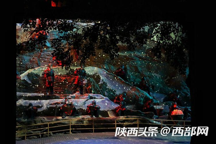 　　《复活的军团》演出现场