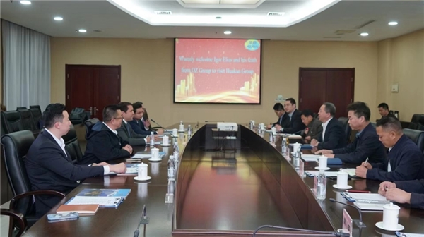 　　天津华北地质勘查局党委书记薛辉发言