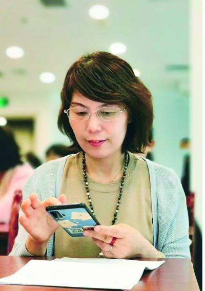 张静:女性散文中的精神审视|张静_新浪财经_新浪网