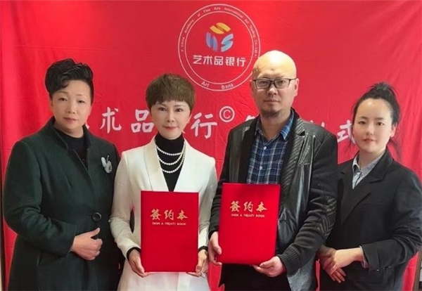 　　(图中人物从左至右依次为:华利萍、李欣蔓、胡斌、孔德宏)