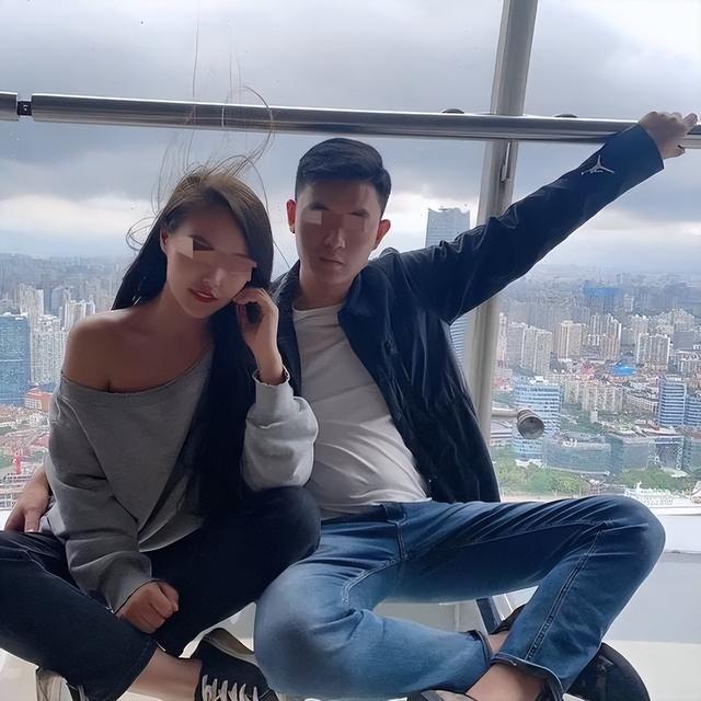 重庆姐弟坠亡案:生父与女友当庭翻供,女友称自己有精神病