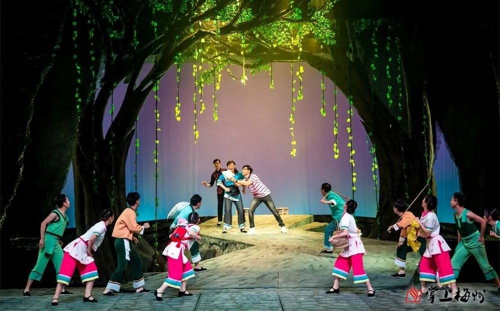 客家山歌《春闹》剧照.(袁群华 摄)