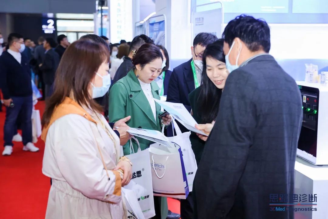 　　思路迪诊断现场产品介绍及客户交流