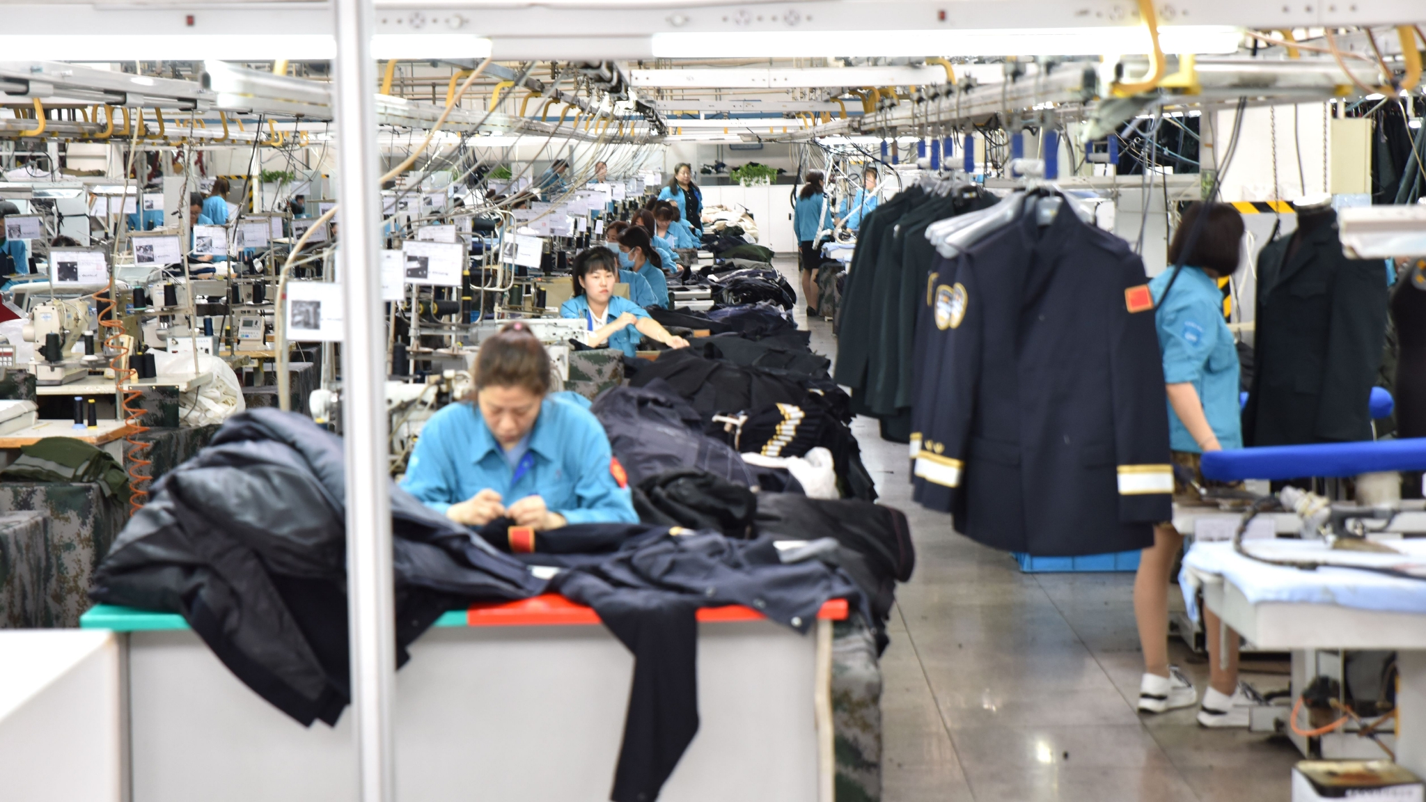 际华3502:积极推进重点中心工作助推质量效益提升|薪酬改革_新浪财经