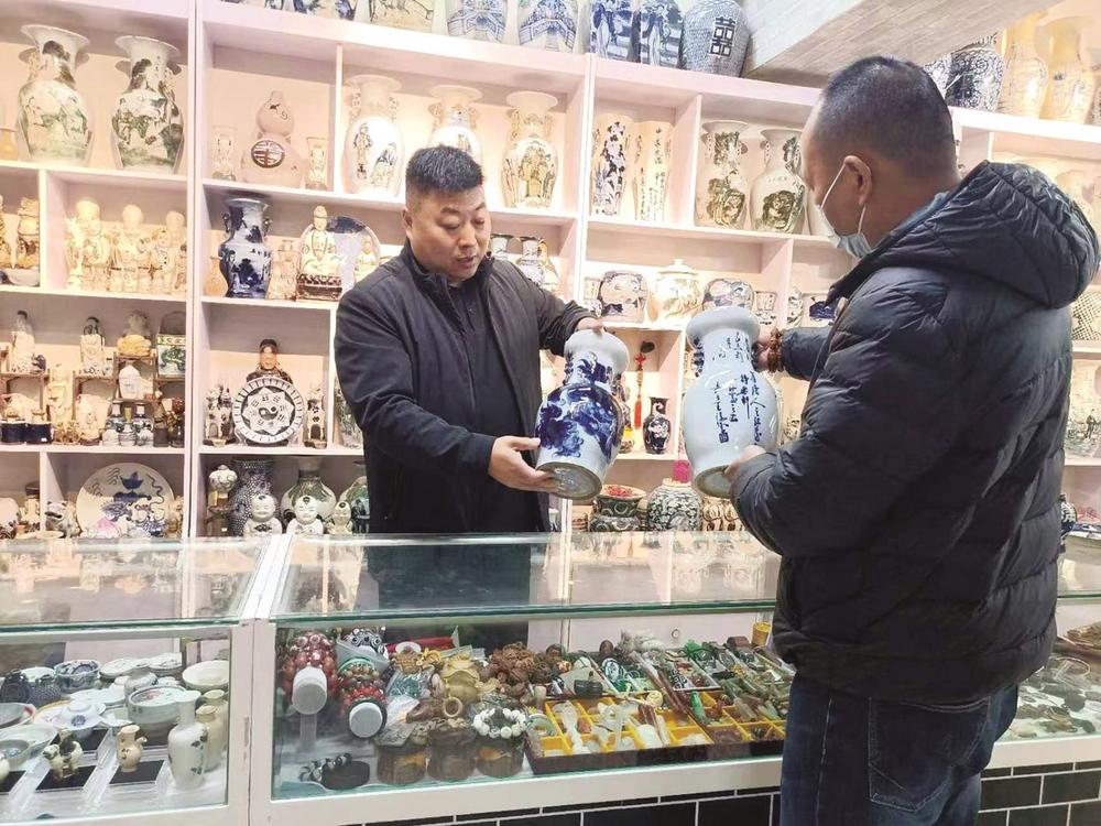 古玩收藏大会为邯郸“献宝”_手机新浪网