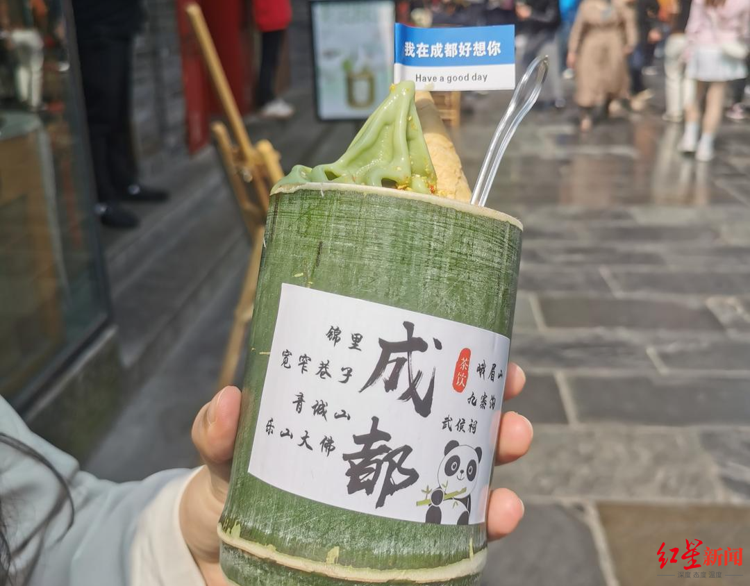 竹筒奶茶36亿次播放量背后游客说适合打卡专家称昙花一现