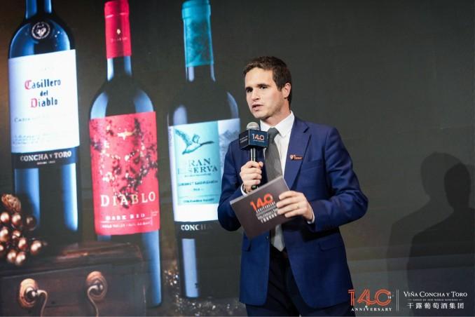 图：干露葡萄酒集团中亚区总经理Jose Gonzalez分享未来战略部署