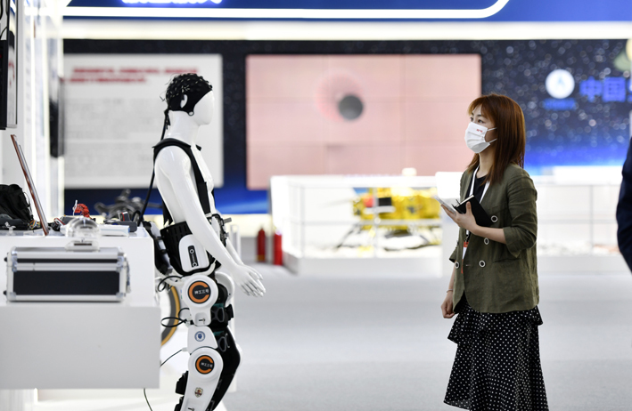 全球监管风暴来袭！ChatGPT面临8国禁令、AI诽谤诉讼与潜在安全隐患