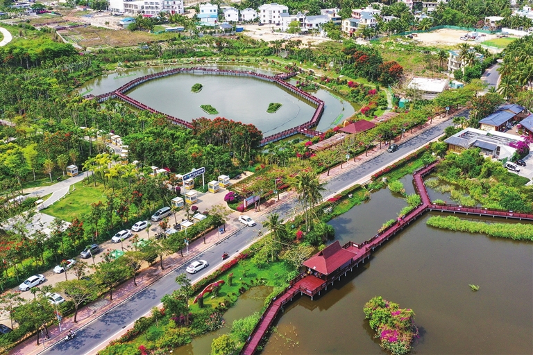 三亚博后村"变形记"——从"咸穷苦" 到"绿富美"