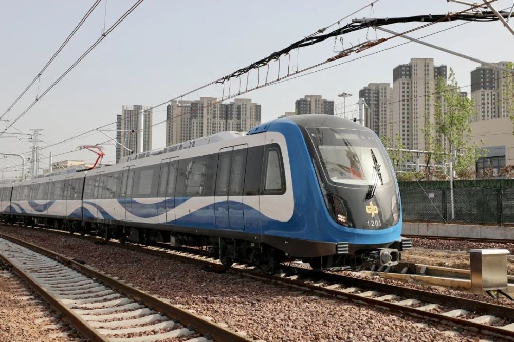 具备列车运行条件!郑州地铁12号线完成全线"热滑"试验