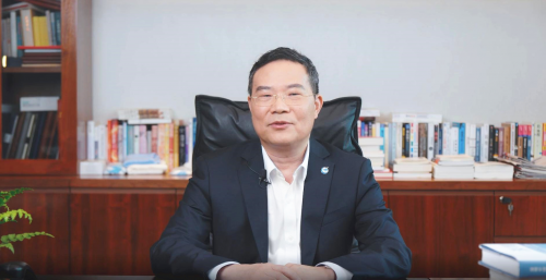 图：中航国际党委书记、董事长赖伟宣