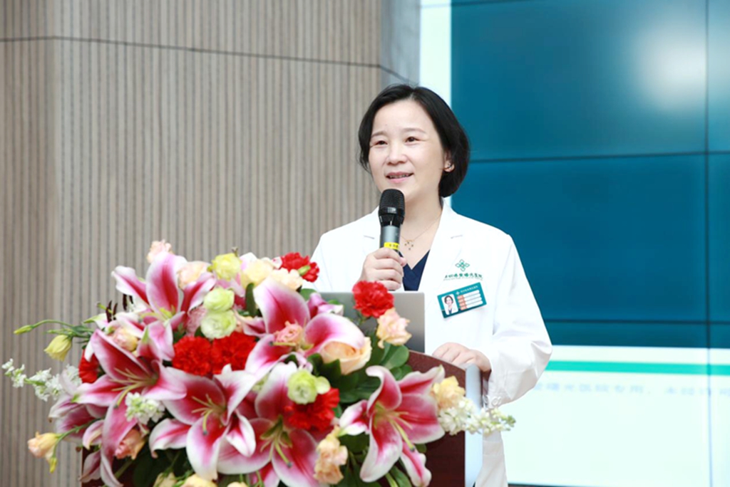 张艳红女士介绍深圳博爱曙光医院新院区建设. 深圳博爱曙光医院供图