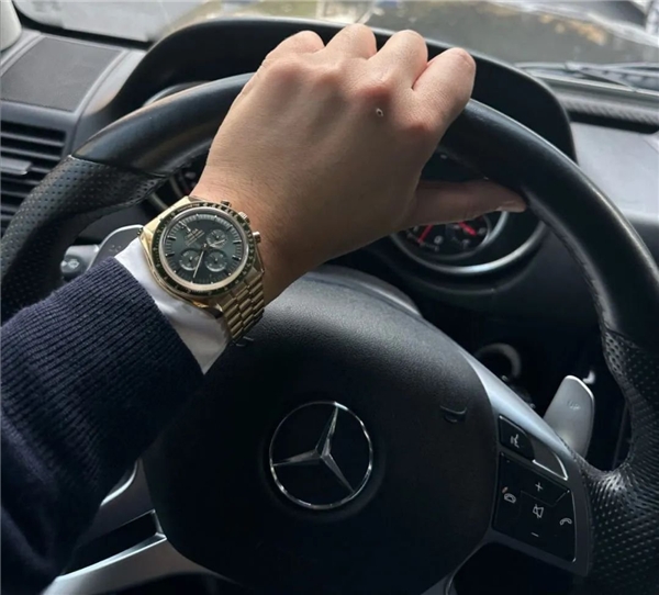 　　▲海马系列007无暇赴死钛合金版本