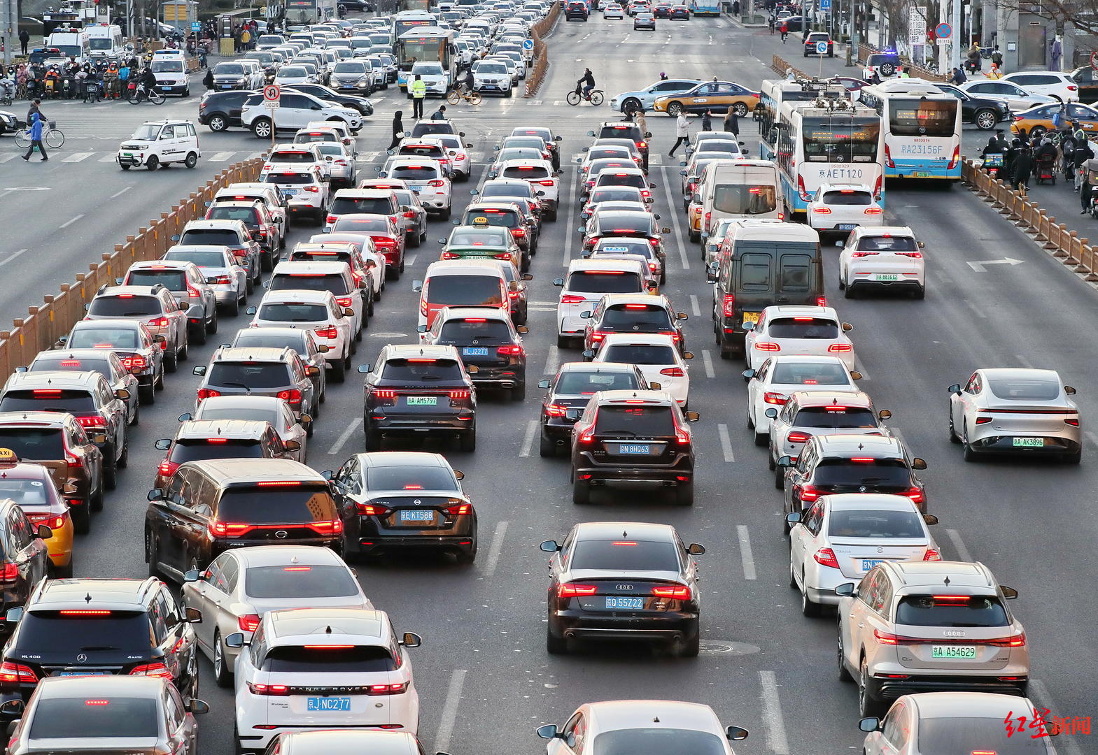 北京拥堵因网约车太多太便宜研究表明有可能专家解决拥堵问题不是一招