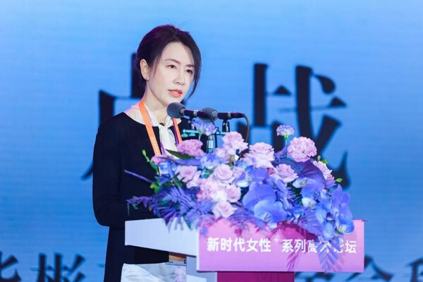 华彬文化基金会秘书长卢战