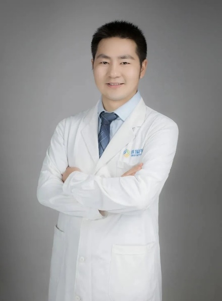 合肥普瑞眼科医院泪道专科副主任 颛孙俊杰