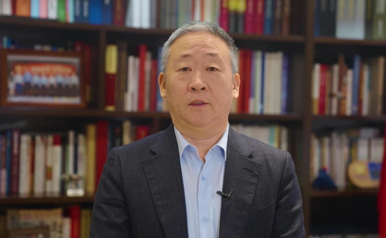 ▲中国酒业协会理事长 宋书玉