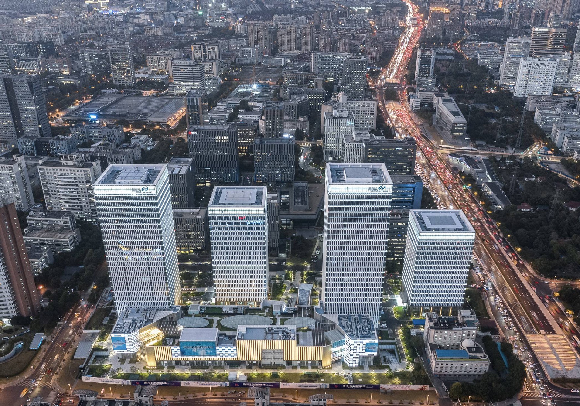 （来源：看头条网）