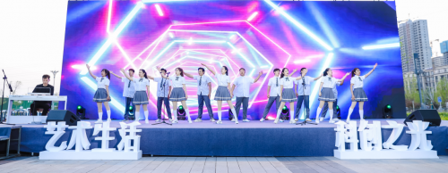 （来源：看头条网）