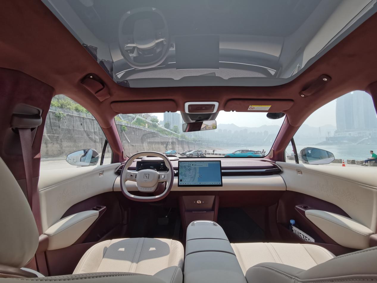 极氪x内饰设计. 华龙网-新重庆客户端 杨翔然 摄