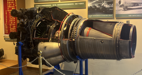 图说:涡喷5发动机